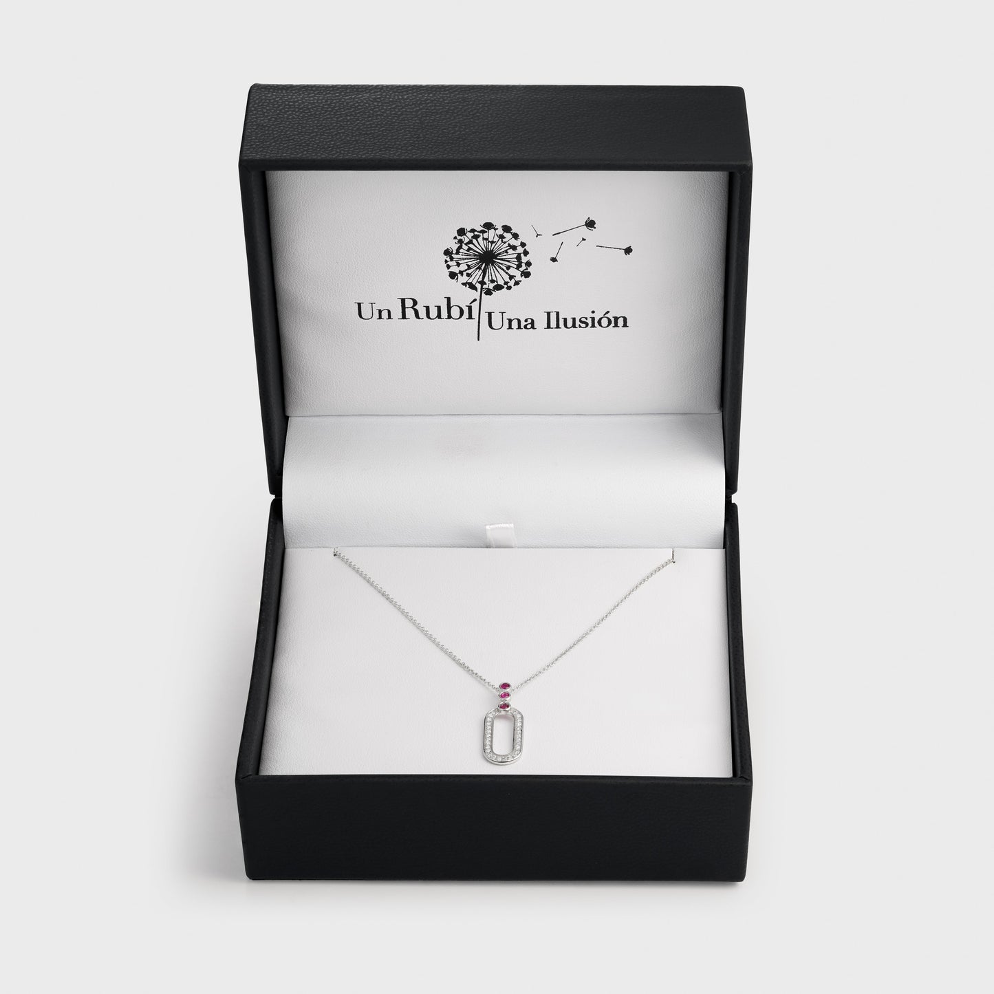 COLLAR UN RUBI UNA ILUSION ALARGADO