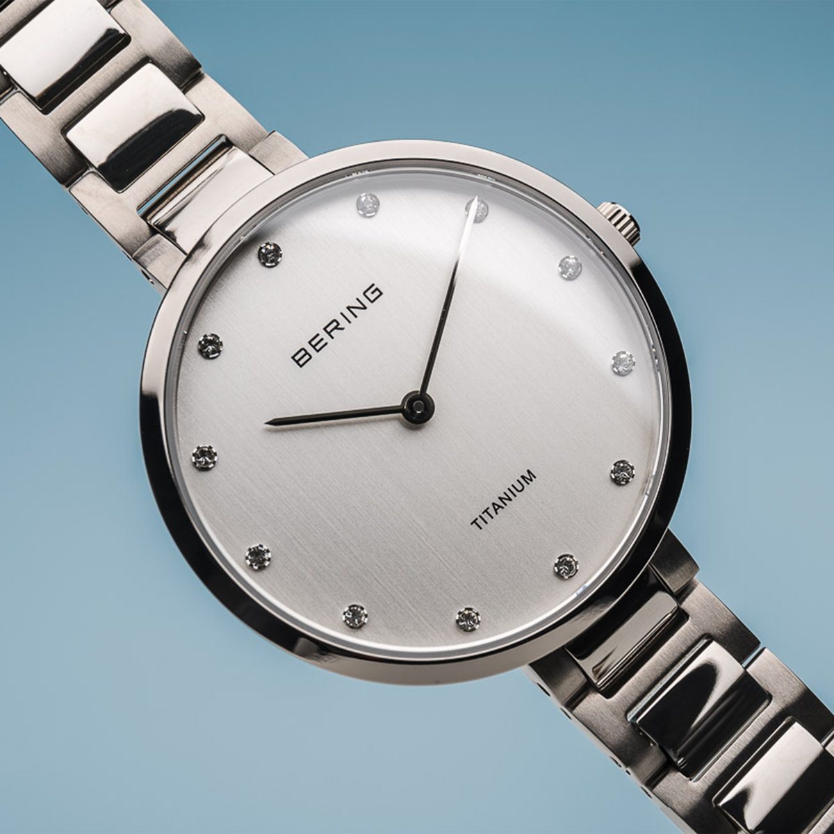 Reloj Bering titanium plateado mujer