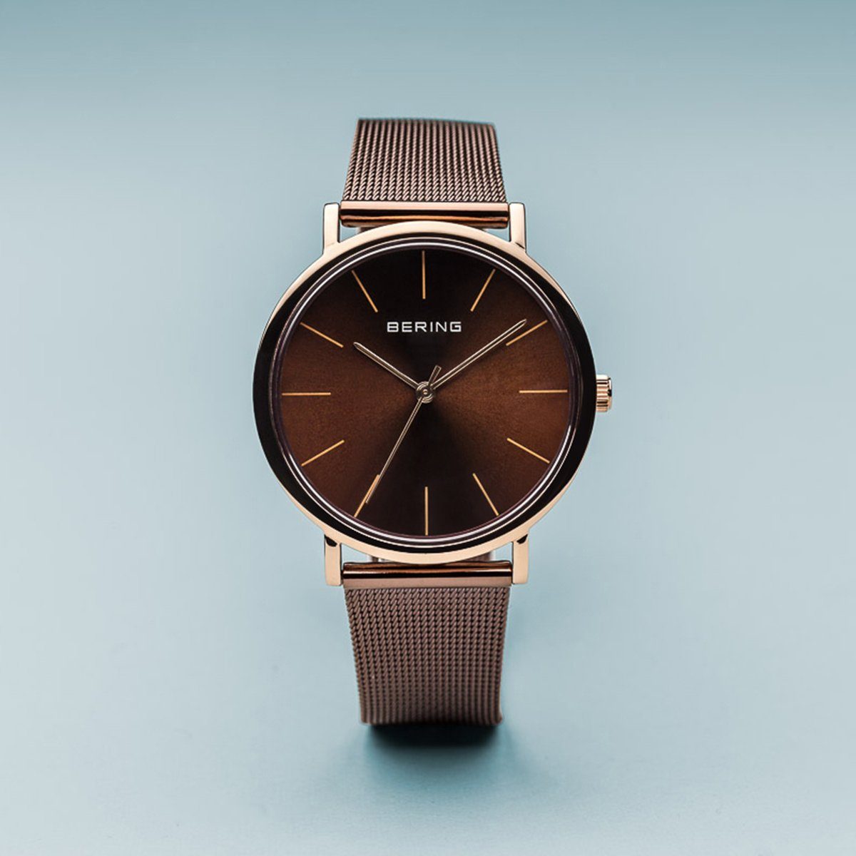 Reloj Bering minimalista mujer marrón detalles rosados
