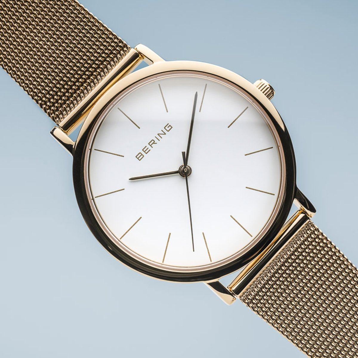 Reloj minimalista mujer dorado detalles dorado