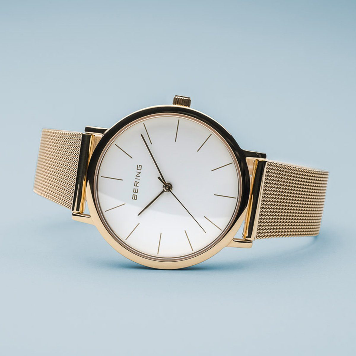 Reloj minimalista mujer dorado detalles dorado