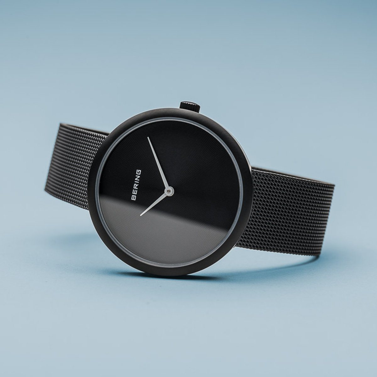 Reloj minimalista mujer de malla negro