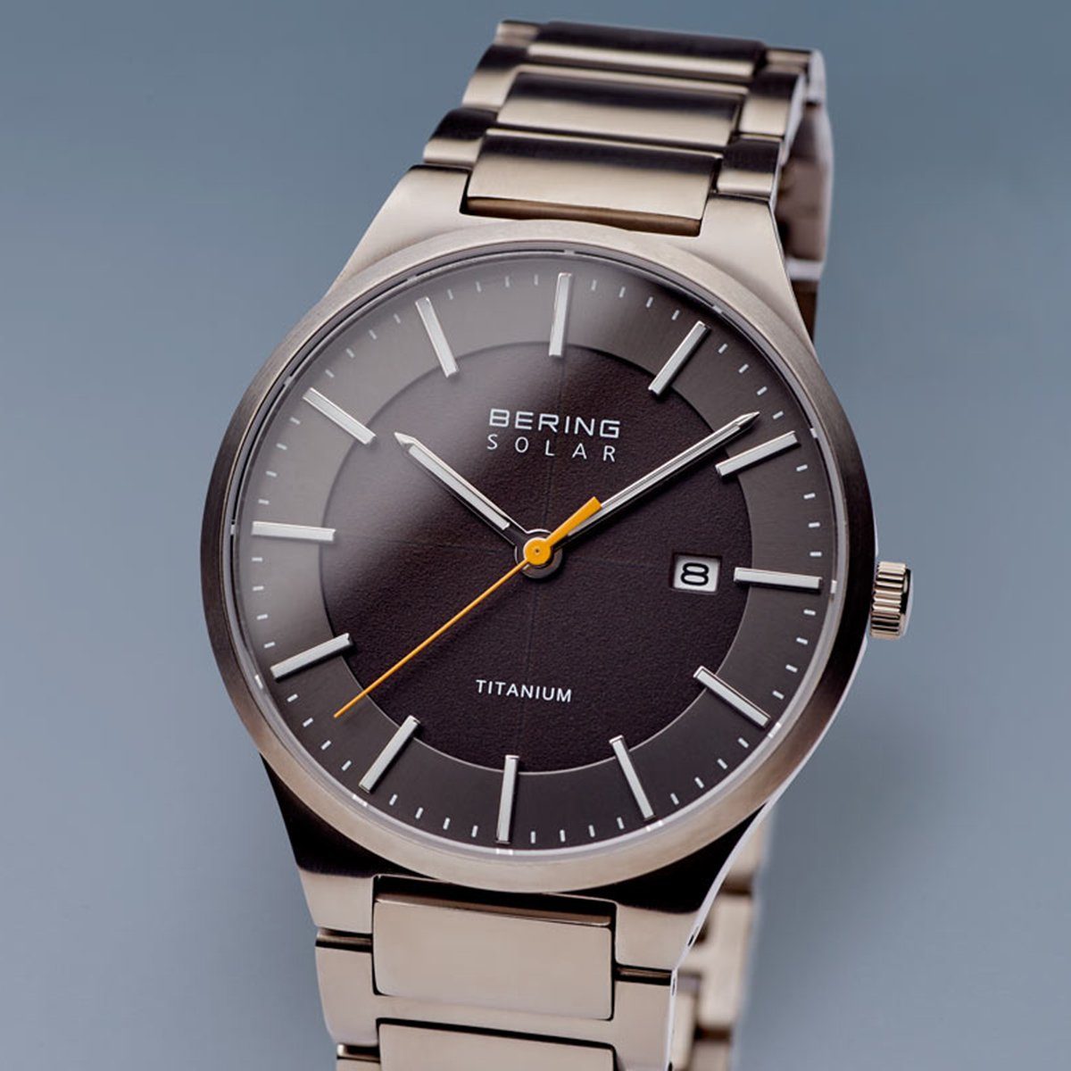 Reloj titanium solar de hombre gris